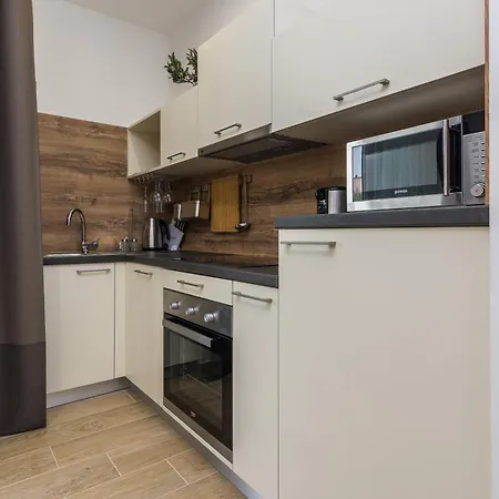 Petar's Dream 3 Apartment *