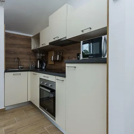 Petar's Dream 3 Apartment *