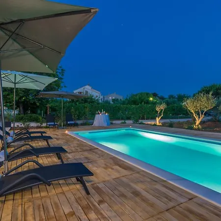 Petar's Dream 3 Apartment *